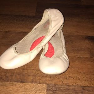 Hush puppies leather ballet flats